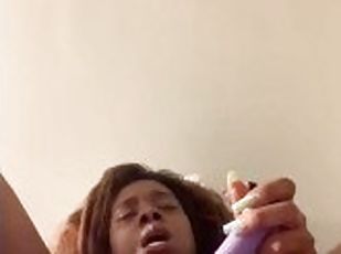 WATCH NOW SEXY EBONY N LATINA MILF COMES HARD FROM CLIT VIBRATOR
