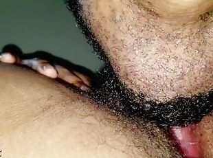 clitoris-bagian-atas-vagina-paling-sensitif, berambut, vagina-pussy, berkulit-hitam, wanita-gemuk-yang-cantik, sperma, basah, melahirkan, berair, pengisapan