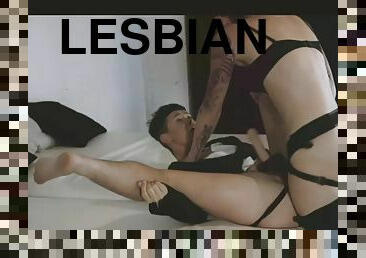 payudara-besar, vagina-pussy, diikatkan-pada-tubuh, sayang, lesbian-lesbian, mainan, pasangan, tidak-biasa, bokong, erotis