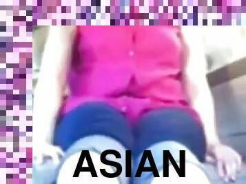 ASIAN FOOTJOB