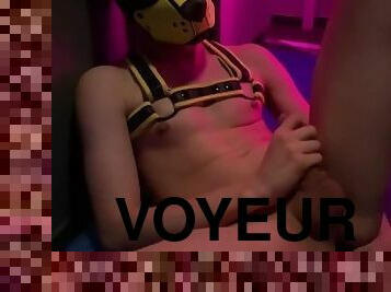 You're a voyeur! Public wank and assplay in gay cruising location