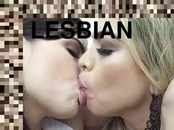 lesbian, orang-latina, berciuman, cantik-gorgeous
