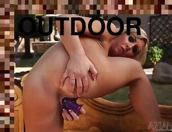 Jessica lynn solo toying session outdoors
