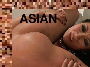 asiatiche, fichette, ragazze-giovani, interraziali, lesbiche, neri, sgualdrine, baci, ragazza-fidanzata, peni-finti