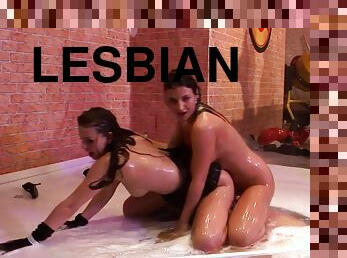 Horny drunk sluts lesbian sex show