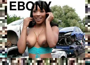 ebony bombshell Kiki Minaj sodomy video