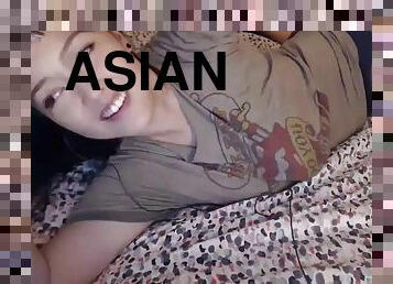 Asian solo dildo