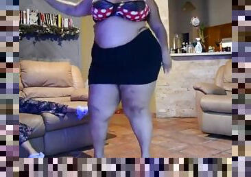 Fat girl sexy dance 1