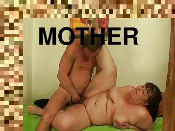 Chubby girlfriends mother pleases him