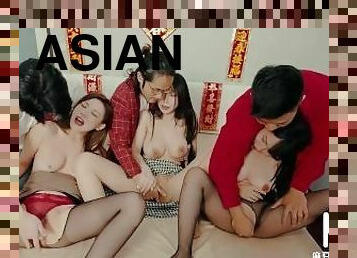 ázsiai, segg, nagymell, megcsalás, maszturbálás, orgia, punci, feleség, szopás, kézimunka