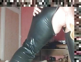 Ass fuck and squirt in latex and high heels