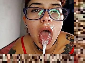 Pendeja con lenceria hace GARGANTA PROFUNDA