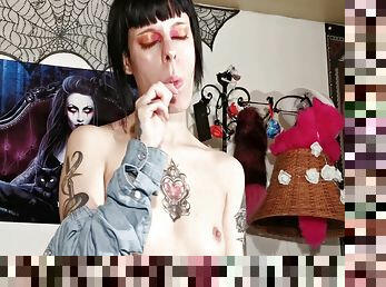 This Goth Teen Goes Wild For Her Lollipop Hd (with Sexy Female Dirty Talk) 7 Min With Beth Kinky