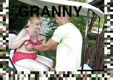 21 SEXTREME - Naughty granny gets fucked by her golf coach in her dusty pussy