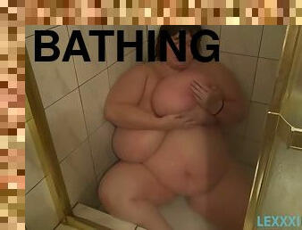 Bbw steamy shower sucking