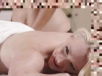 Dana vespoli has a sexy massage with bombshell aj applegate