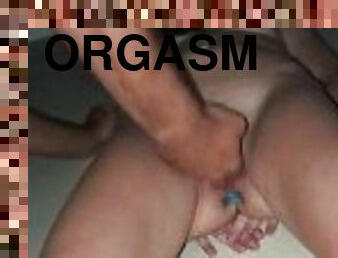 orgasme, muncrat, bdsm-seks-kasar-dan-agresif, budak, pelacur-slut, terikat, menyumbat, bondage-seks-dengan-mengikat-tubuh