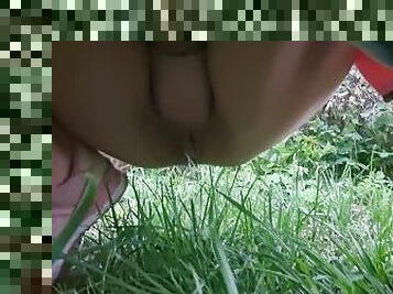 Sexy Milf pees in the forest. ?lose up pussy. Pissing (721)