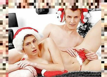 ?????? XMAS STAXUS :: There's nothing better than a good Christmas fuck with your buddy. !!!