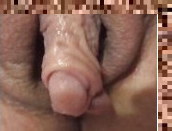 klitoris, storas, didelis, masturbavimasis, putytė, mažulės, spermos-šūvis, tenkinimas-ranka, bbw, vagina