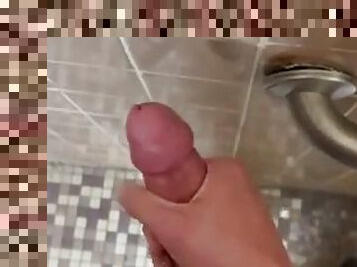 SlimSean cums in public toilet