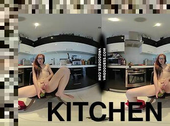 Ginger Personal Trainer Lea Kinky In The Kitchen Cucumber Carrot Masturbation To Completion