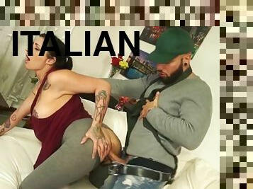 tettone, urina, rapporti-anali, pompini, mammine-mature, italiani, culo, tatuaggi