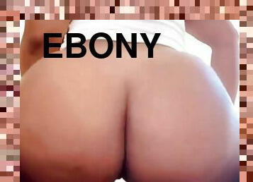 Big booty ebony twerking with pussy out ???? im in love