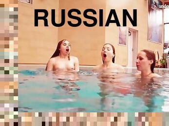 russe, ragazze-giovani, giovanissime, trio, ragazza-fidanzata, piscina, succosi, subacquei