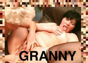 волохата, бабуся-granny, лесбіянка-lesbian, поцілунки