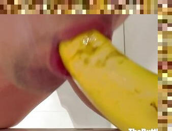 Straight Boy Loves Sucking This Banana In The Public Toilet