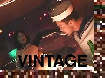 Kit Kat - Club - Part #01 - The Vintage Experience