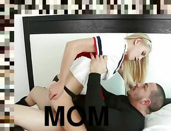 Compeers Daughter Fucks Fun Mom And Riding Daddy First Time