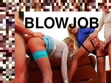 blowjob-seks-dengan-mengisap-penis, gambarvideo-porno-secara-eksplisit-dan-intens, seks-grup, wanita-berbusana-dengan-pria-telanjang, pakaian-dalam-wanita