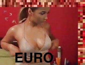 perempuan-jelita, european, euro