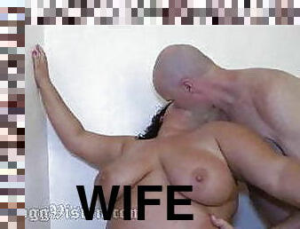 Thick Wife Is A Cumdumpster In The Shower