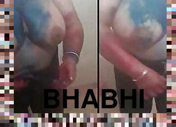 Today Exclusive-Telugu Bhabhi Showing Her Boo...