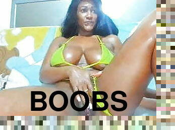 Huge boobs latina webcam show 13-10-2020