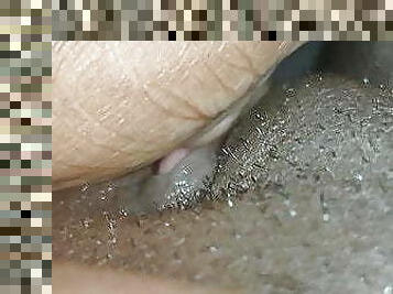 clitoris-bagian-atas-vagina-paling-sensitif, mastubasi, vagina-pussy, amatir, hitam, wanita-gemuk-yang-cantik, permainan-jari, biseksual