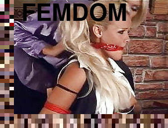 lesbian-lesbian, bdsm-seks-kasar-dan-agresif, amerika, menyumbat, bondage-seks-dengan-mengikat-tubuh, wanita-simpanan, dominasi-perempuan-dalam-sex