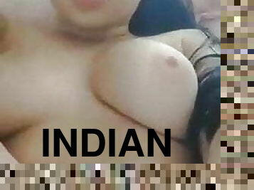 Indian Bhabhi masturbates herself