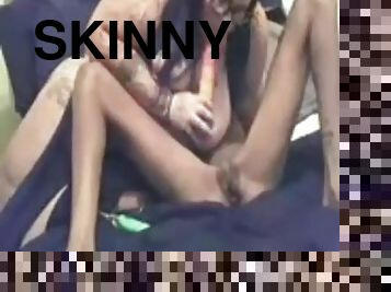 Everyone's favorite Viral video. Fat Dom makes skinny girlfriend submit