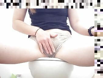 masturbazione-con-mano, masturbarsi, orgasmi, amatoriali, mammine-mature, francesi, toilette, tettine