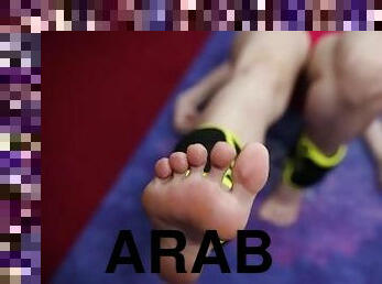 amatir, arab, kaki, fetish-benda-yang-dapat-meningkatkan-gairah-sex, ruang-olahraga, tungkai-kaki, jari-kaki, latihan