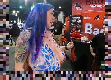 Exxxotica floor video 2