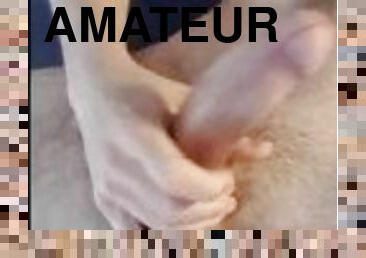 TEEN MASTURBATES *AMATEUR*