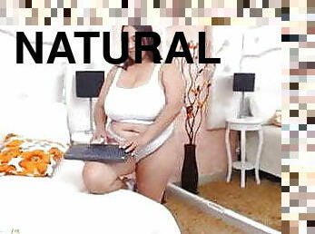 curvy webcam girl
