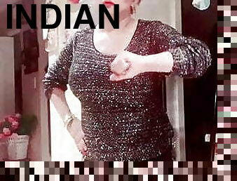 Indian desi bhabhi dancing