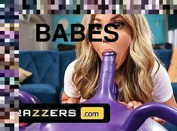Brazzers - Kayla Kayden's Ball Gets Stuck In Her Ass & Xander Corvus Removes It & Puts His Cock In
