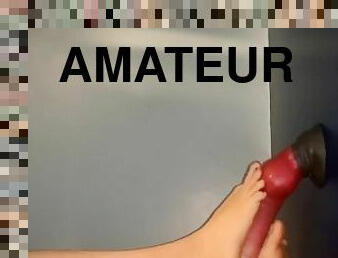 amatør, tenåring, leke, føtter, dildo, alene, footjob, brunette